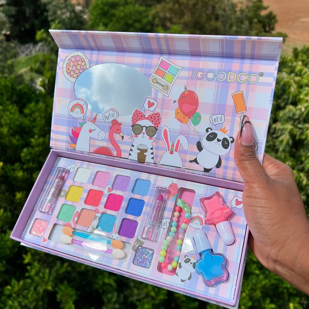 Kids Pretend Makeup Kit for Kids with Accessories