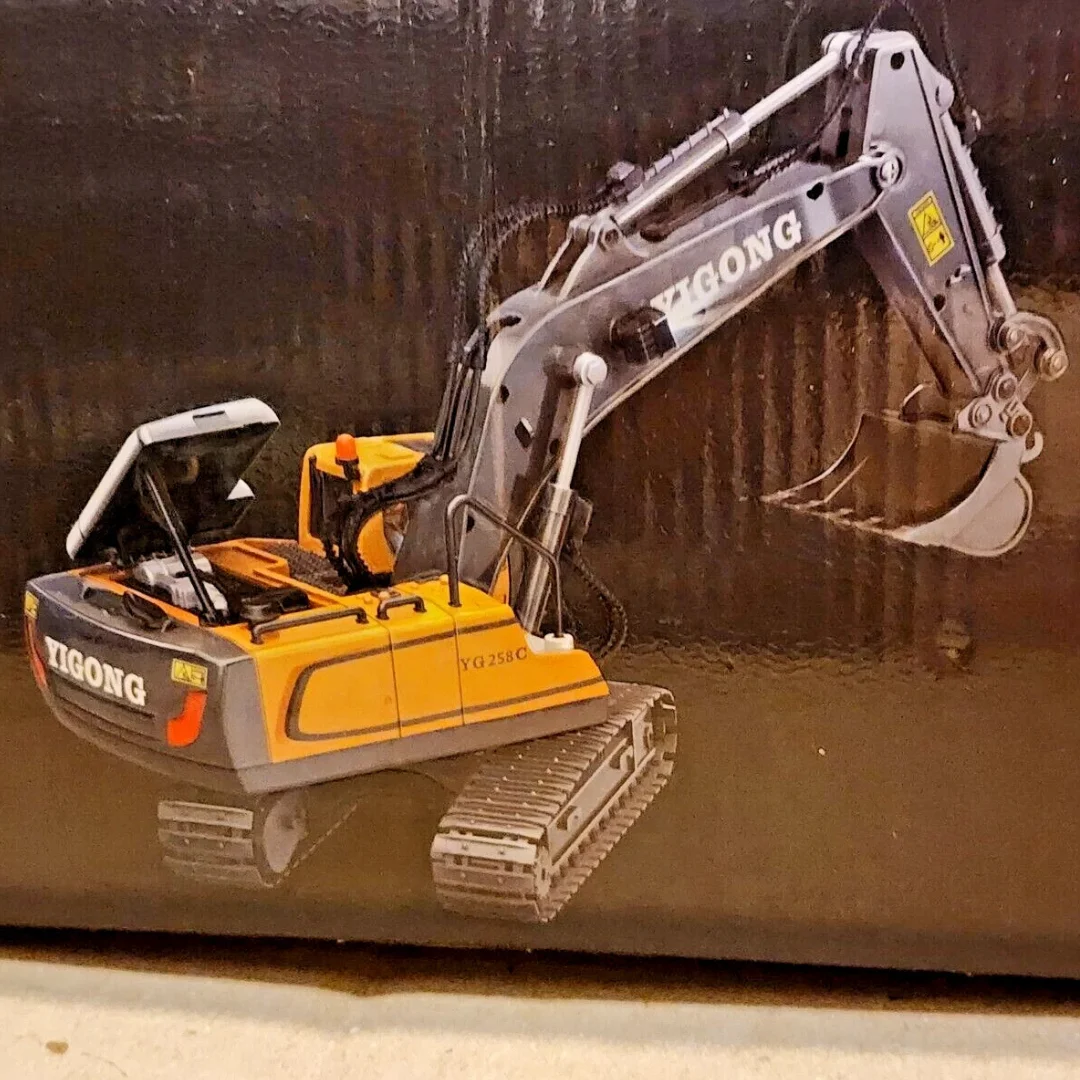 RC Excavator Toy for Kids, Remote-Controlled Excavator for KIds, Digging Toy, RC Toys, Remote Controlled Car